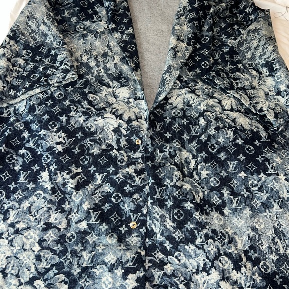 Gently worn Louis Vuitton monogram button up - Picture 2 of 4